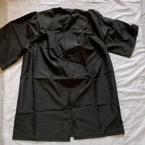 Black graduation 🧑‍🎓 gown